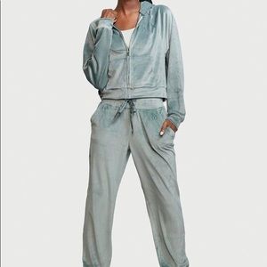 Victoria’s Secret lounge set XL